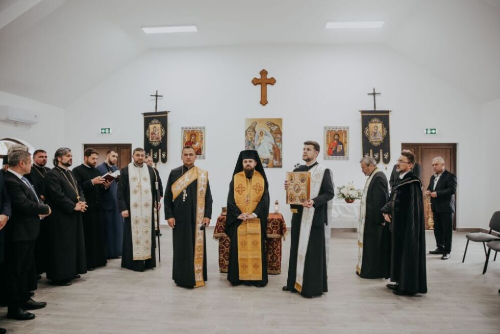 Altarul De Var I Capela Mortuar Din Ieu Sfin Ite De Episcopul