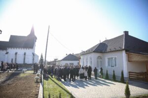 Liturghie arhierească și binecuvântarea lucrărilor efectuate la casa parohială din Șintereag