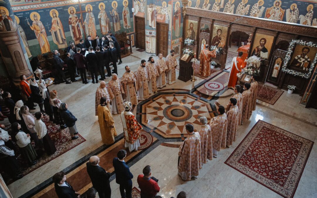 Hramul Paraclisului Facultății de Teologie și aniversarea a 100 de ani de la prima Liturghie oficiată de Episcopul Nicolae Ivan la Academia de Teologie Ortodoxă