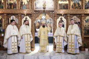 Slujire arhierească la Biserica „Înălțarea Domnului” din Cluj-Napoca, în Duminica Ortodoxiei